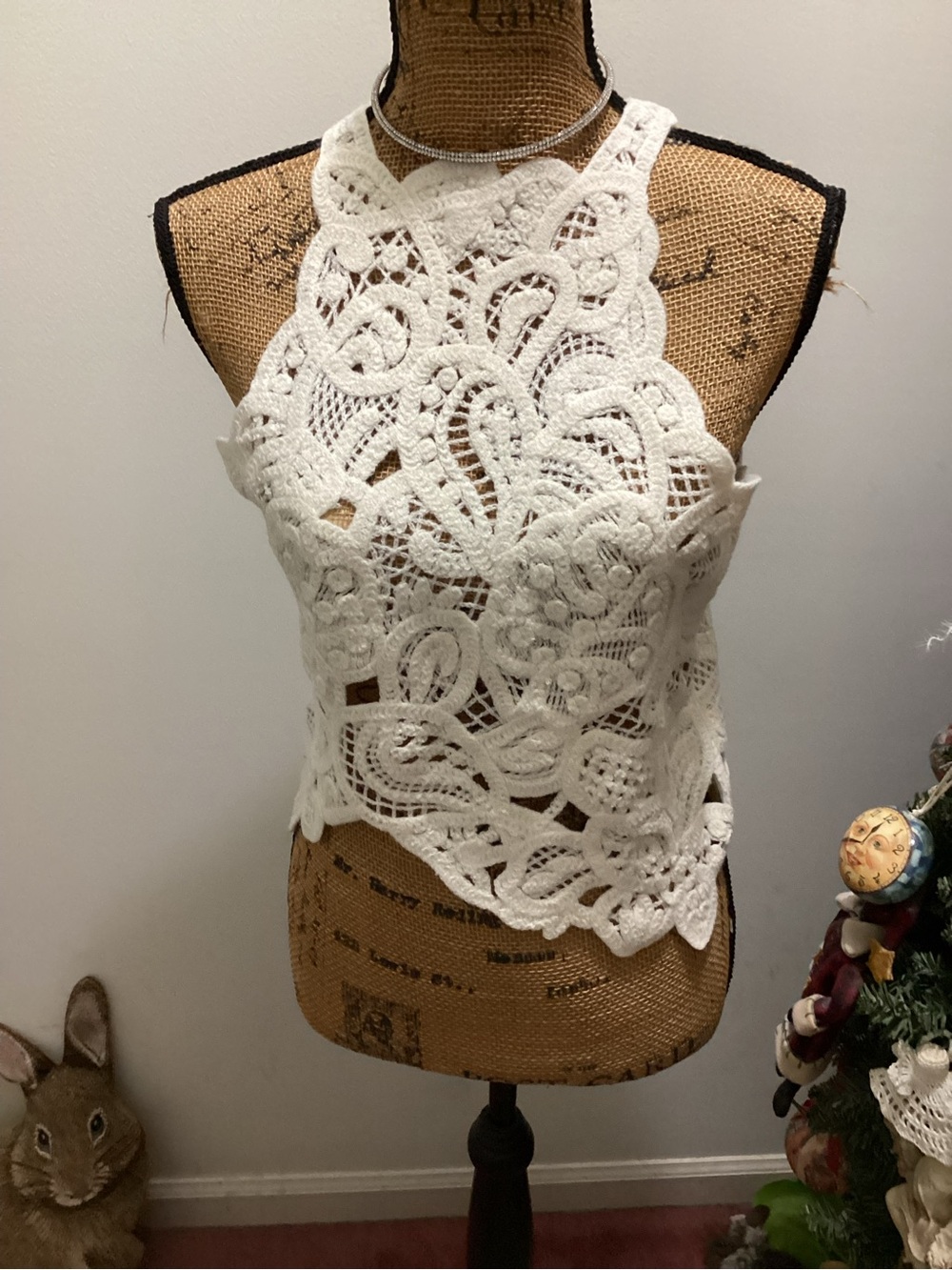 Anewsta Crocheted top